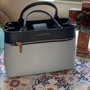 Beautiful Michael Kors Blue Handbag